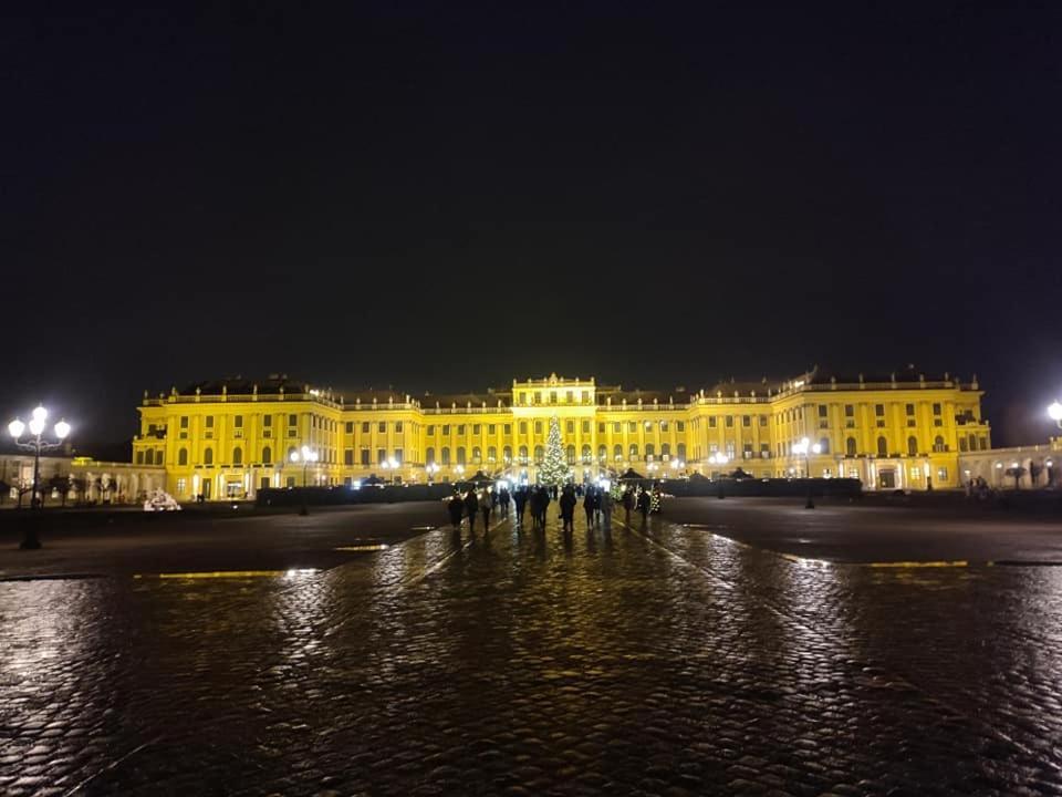 Central Mariahilfer Apartment 5 Min To The Schoenbrunn Palace And City Shopping Center Βιέννη Εξωτερικό φωτογραφία